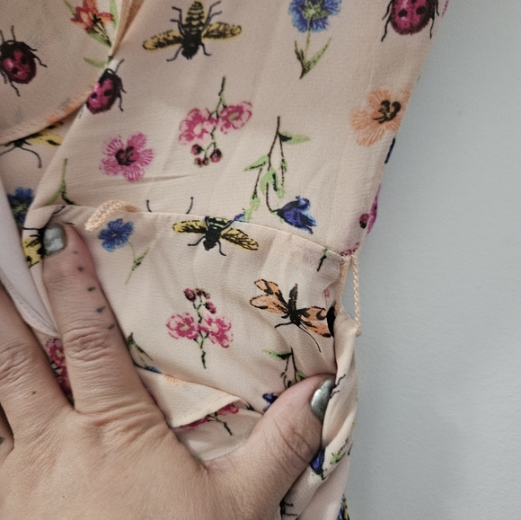 Like new Betsey Johnson sz.8 pink chiffon ruffled printed wrap dress. - Picture 5 of 12